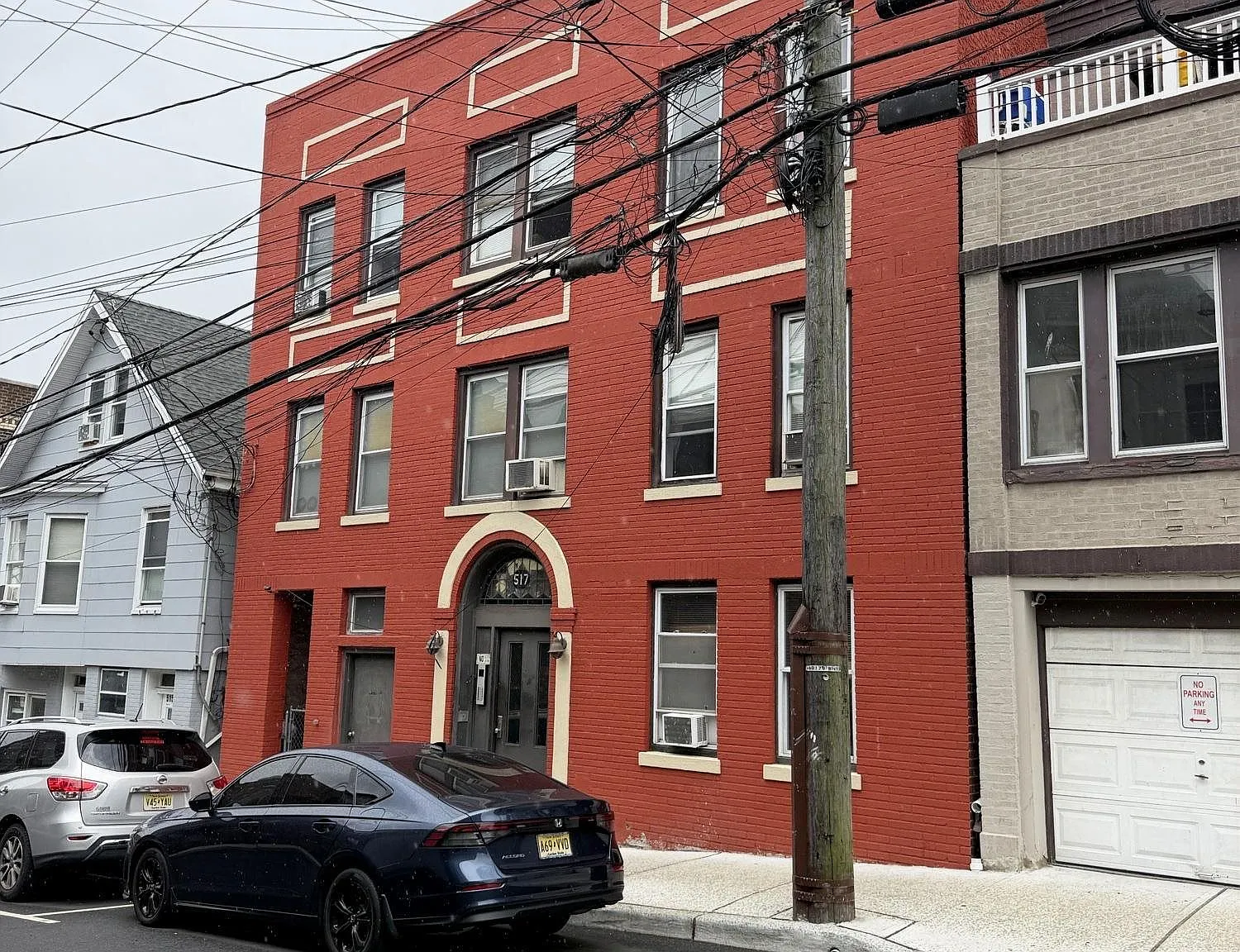1 bed, 1.0 bath, 550 sqft, $1,800 — Photo 1