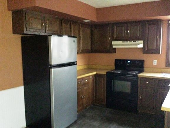 3rd image of 3404 Jacqueline Dr