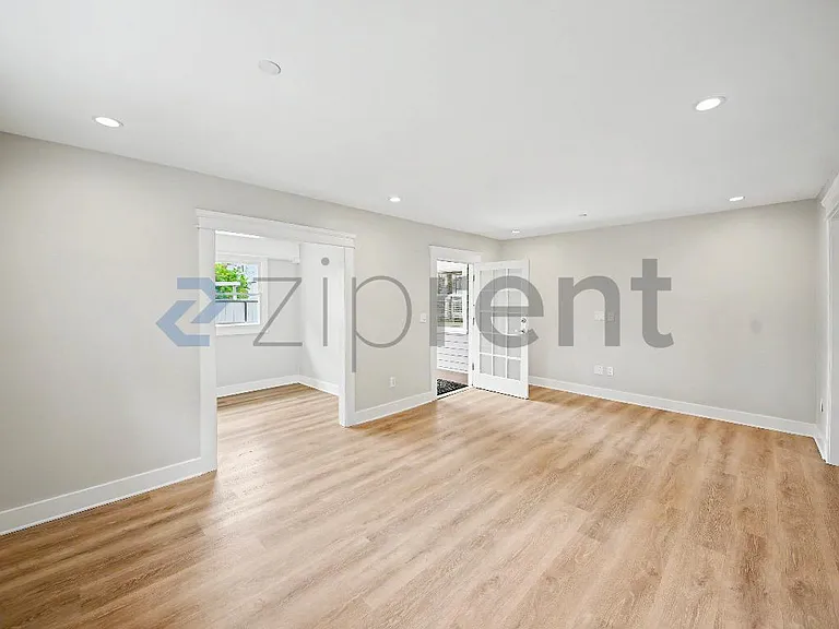 5717 Fair Ave — Photo 4