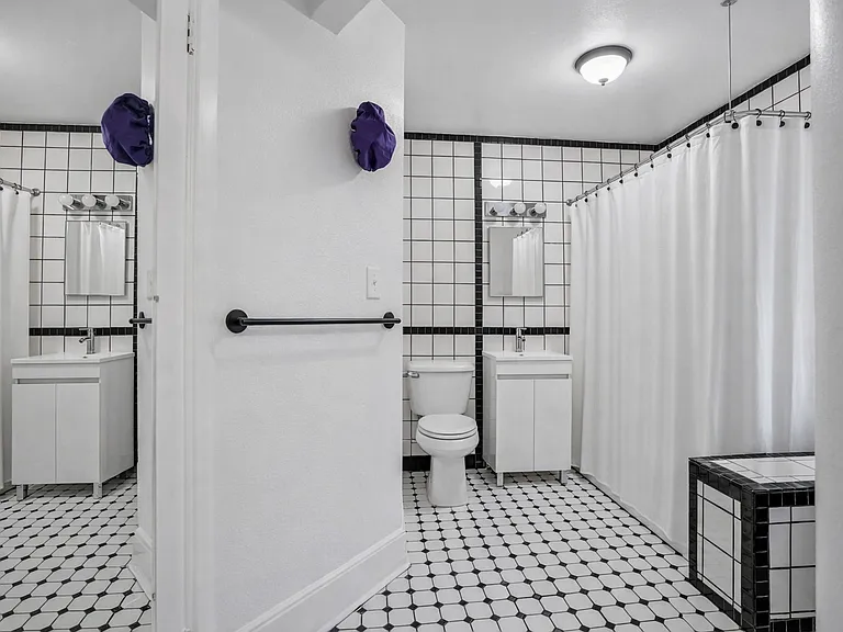 1681 N Cass St #3 — Photo 10