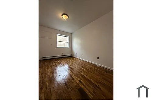 793 Jennings St #3 Photo 1