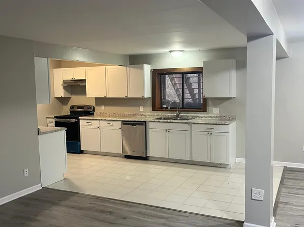 672 Old Apple Grove Rd, Mineral, VA 23117