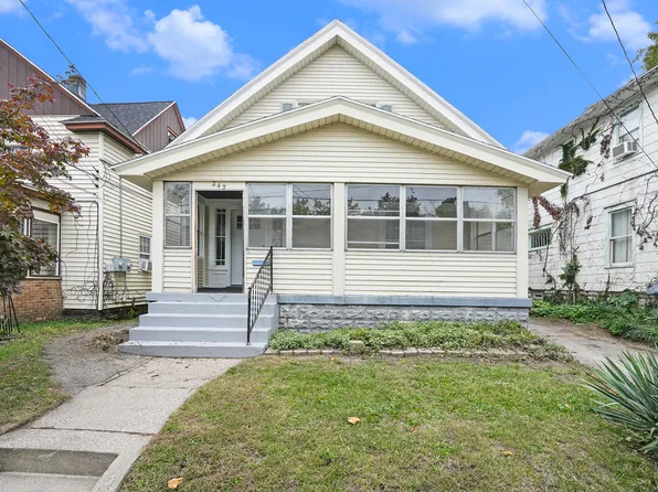 243 Dickinson St SE, Grand Rapids, MI 49507