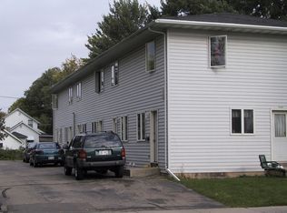 996 Cherry St, Oshkosh, WI 54901