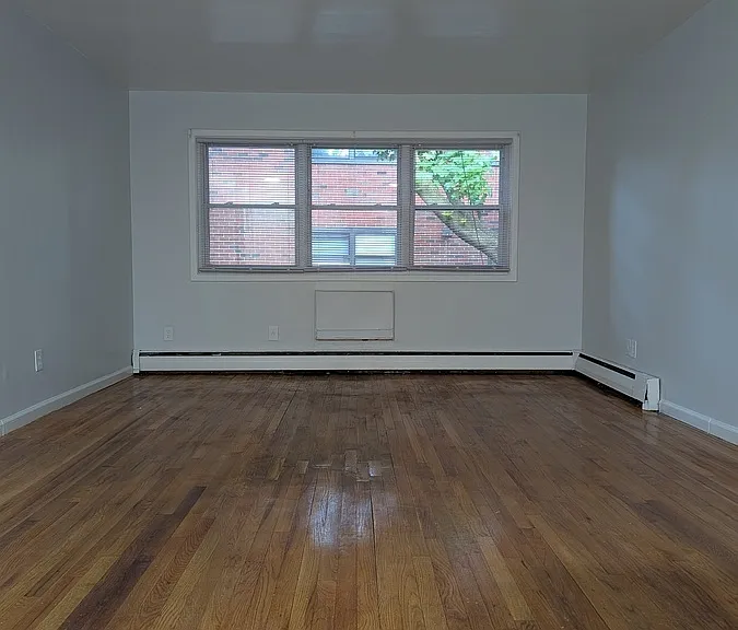 725 Scotland, orange, NJ — Photo 6