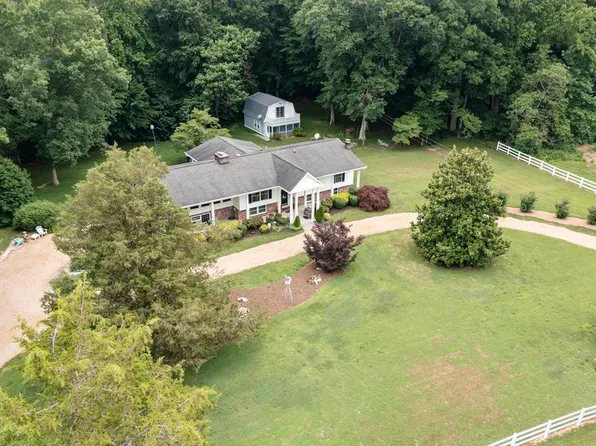 1219 Davis Mill Rd, Lancaster, VA 22503