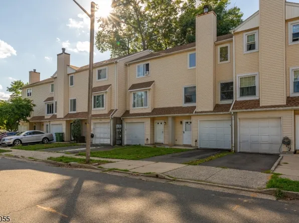 668 Jackson Ave, Roselle Boro, NJ 07203