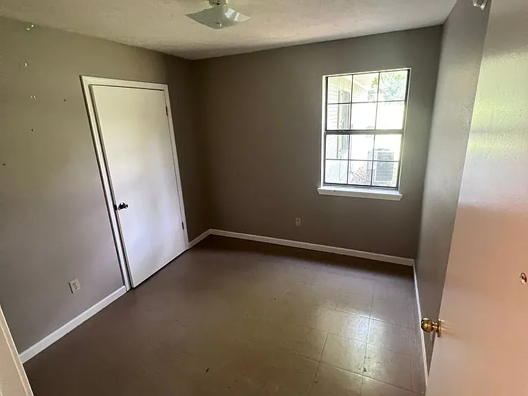 1 County Road 7150 — Photo 12
