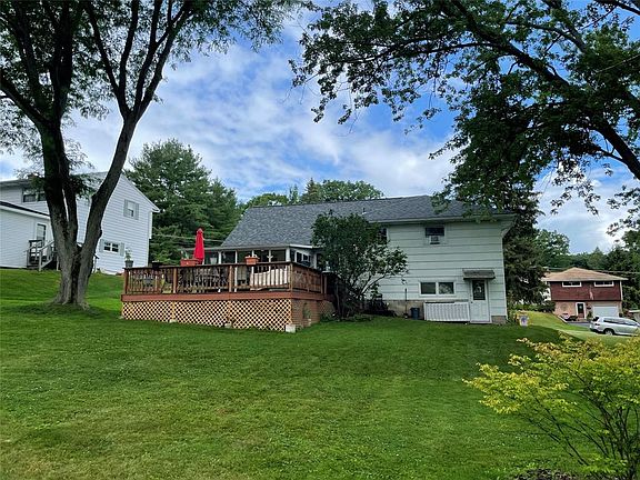 5th image of 3002 Columbia Dr