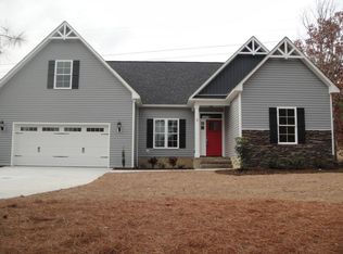 3 Emerald Ln, Pinehurst, NC 28374