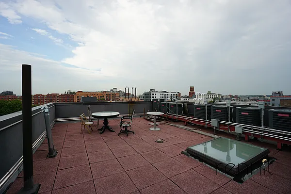 Rented by Rennit Inc. | media 42