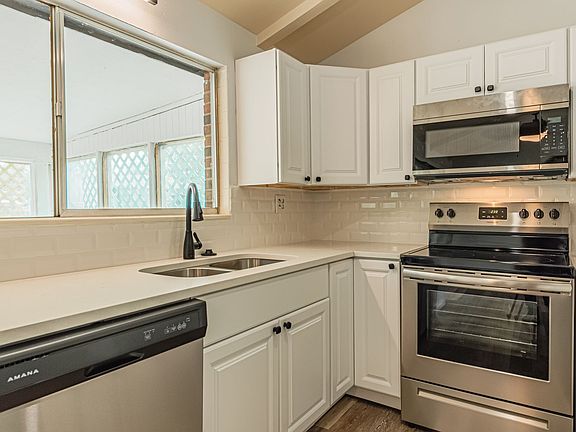 2nd image of 7042 W 76th Ave