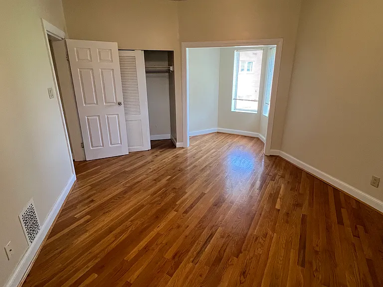950 Burton Ave #2 — Photo 11