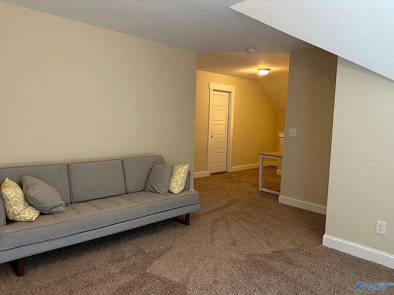 211 Blackoak Dr — Photo 29