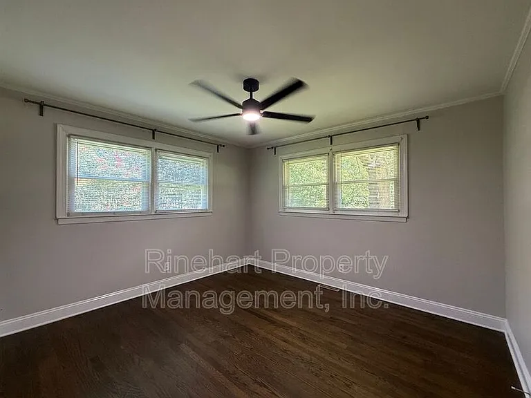 645 Greenbriar Ave — Photo 12