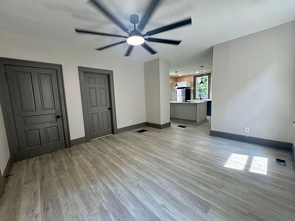 4th image of 516 Prytania Ave