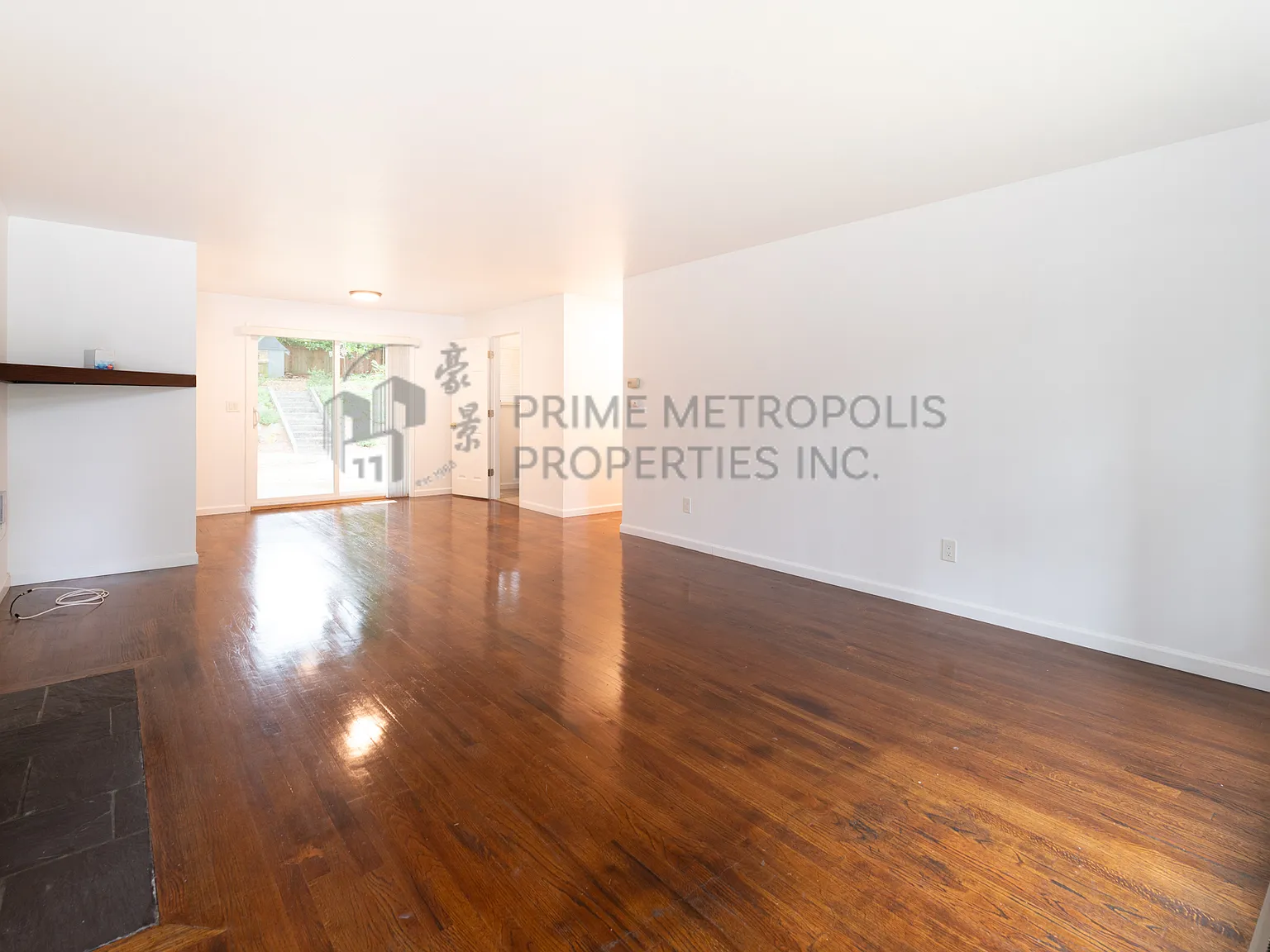 13033 27th Ave NE Seattle WA 98125 LCG — Photo 2