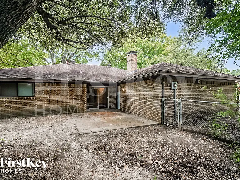222 Creekwood Ct — Photo 18