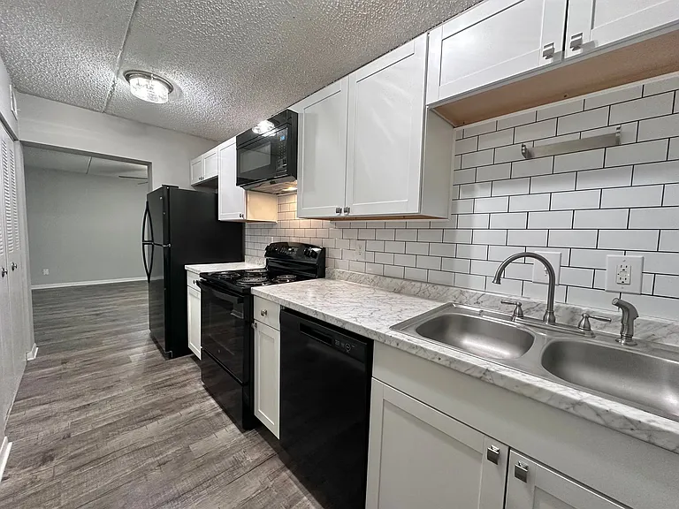 The Hammond Apartments — Photo 63