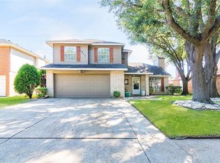 2817 Garden Grove Rd, Grand Prairie, TX 75052