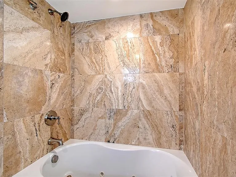 1203 Lyric Ln — Photo 22