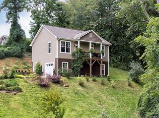 15 Crestview St, Asheville, NC 28803