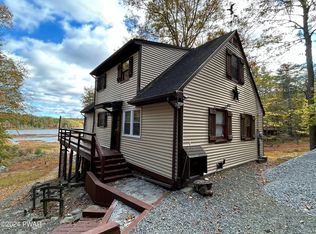 134 Upper Lakeview Dr, Hawley, PA 18428