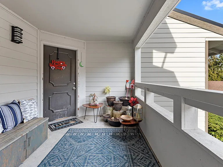 23401 Lakeview Dr #J304 — Photo 18