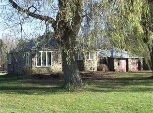 9091 Madison Rd, Montville, OH 44064