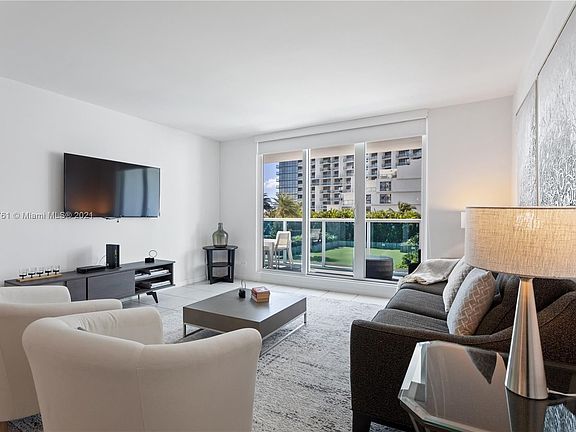 3rd image of 2301 Collins Ave APT 304