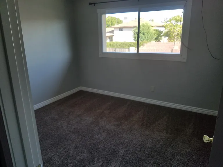 1107 E Broadmor Dr — Photo 27