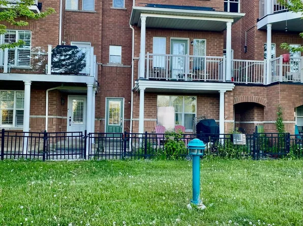 45 Wharfside Ln #Basement, Toronto, ON M1C 5K8