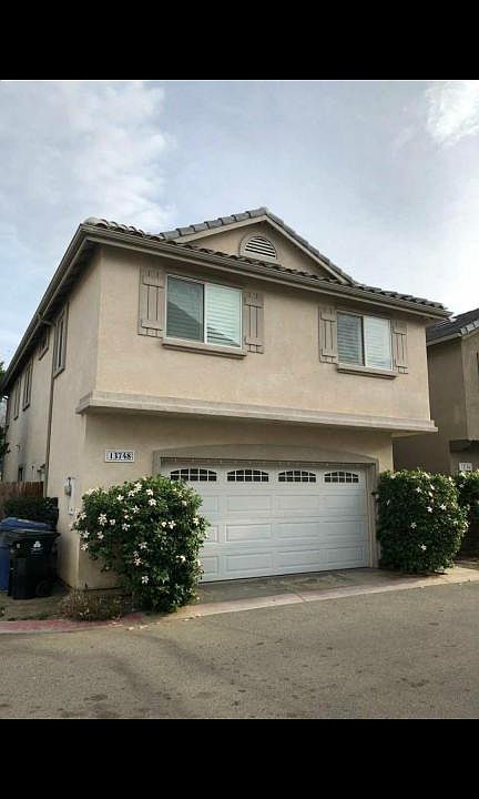 1st image of 13748 Amanda Ln