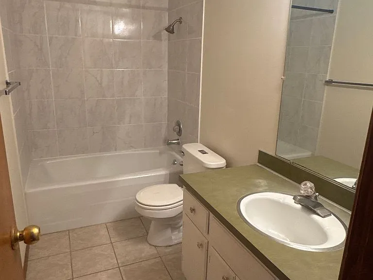 3010 Park Lane Dr — Photo 7