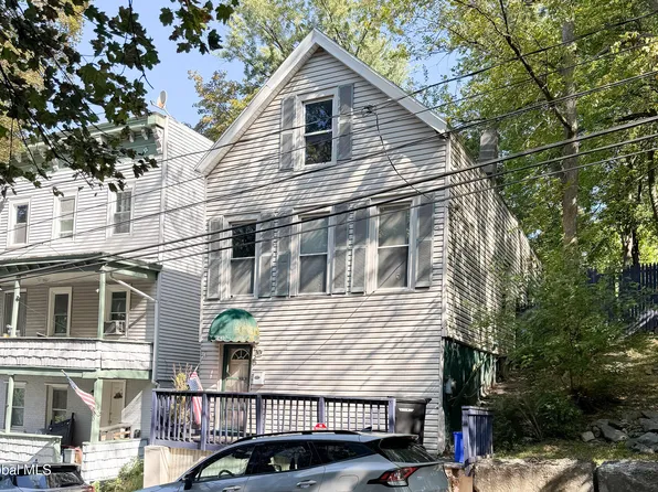 84 Lincoln Avenue, Troy, NY 12180