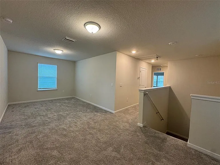 2102 Charming Ave — Photo 18