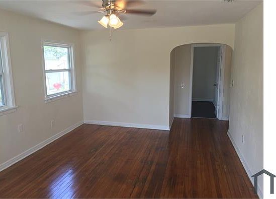 3rd image of 1619 32nd Ave N