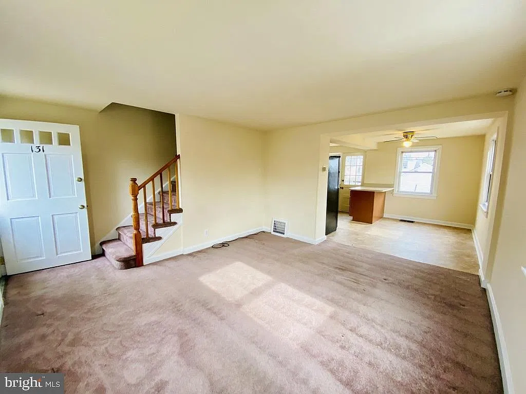 2 bed, 1.0 bath, 975 sqft, $1,725 — Photo 3
