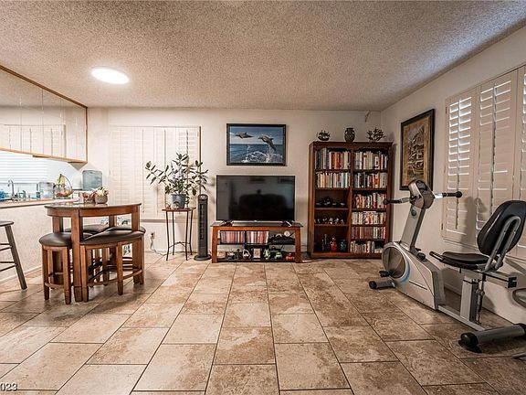 3rd image of 1452 Dorothy Ave Unit 1