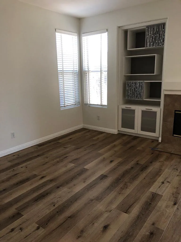 3 bed, 2.5 bath, 1410 sqft, $4,250 — Photo 3