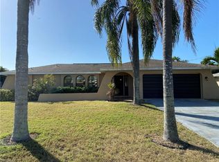 1402 SE 31st Ter, Cape Coral, FL 33904