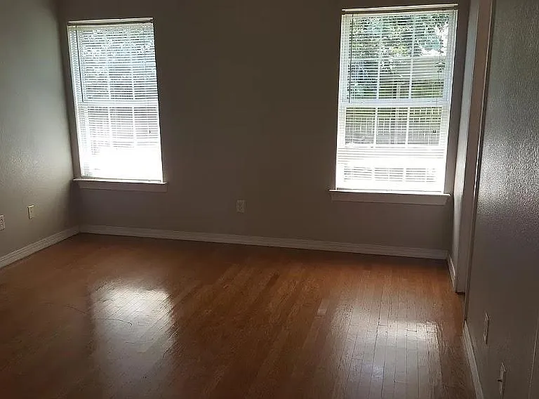 3469 W Essex Dr — Photo 8