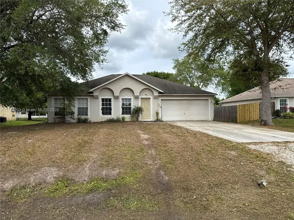 8755 103rd Ct, Vero Beach, FL 32967