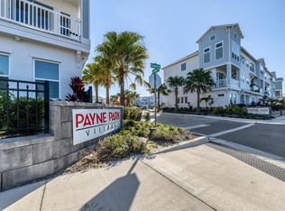 2313 Lindstrom St, Sarasota, FL 34237