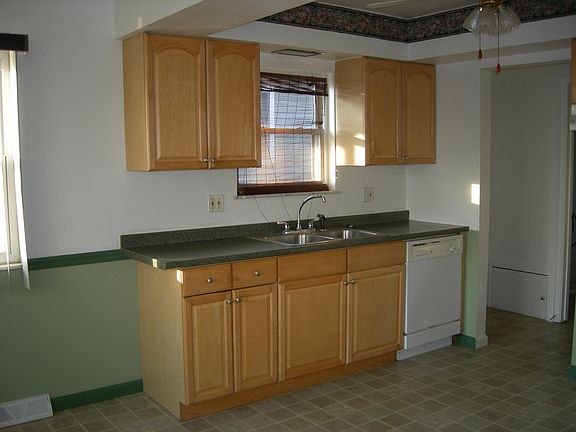 2nd image of 5343 Oldham Dr