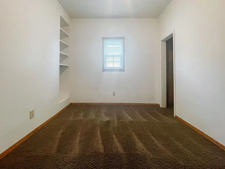 1617 W Memorial Dr — Photo 7