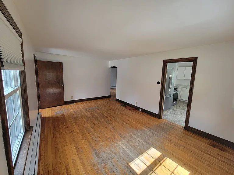 1306 Nicholson St — Photo 3