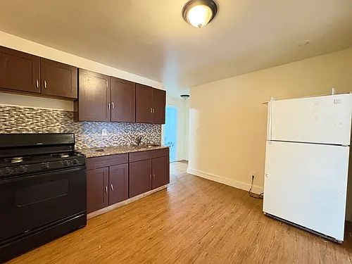 297 Forrest St #1 Photo 1