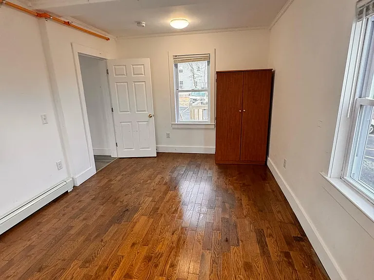 80 Pearl St #1B — Photo 4