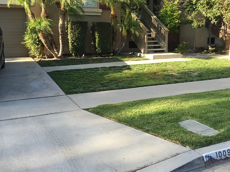 1009 Miraflores Dr #TRI — Photo 1
